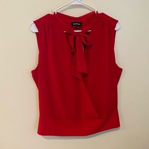 Bebe sleeveless crop